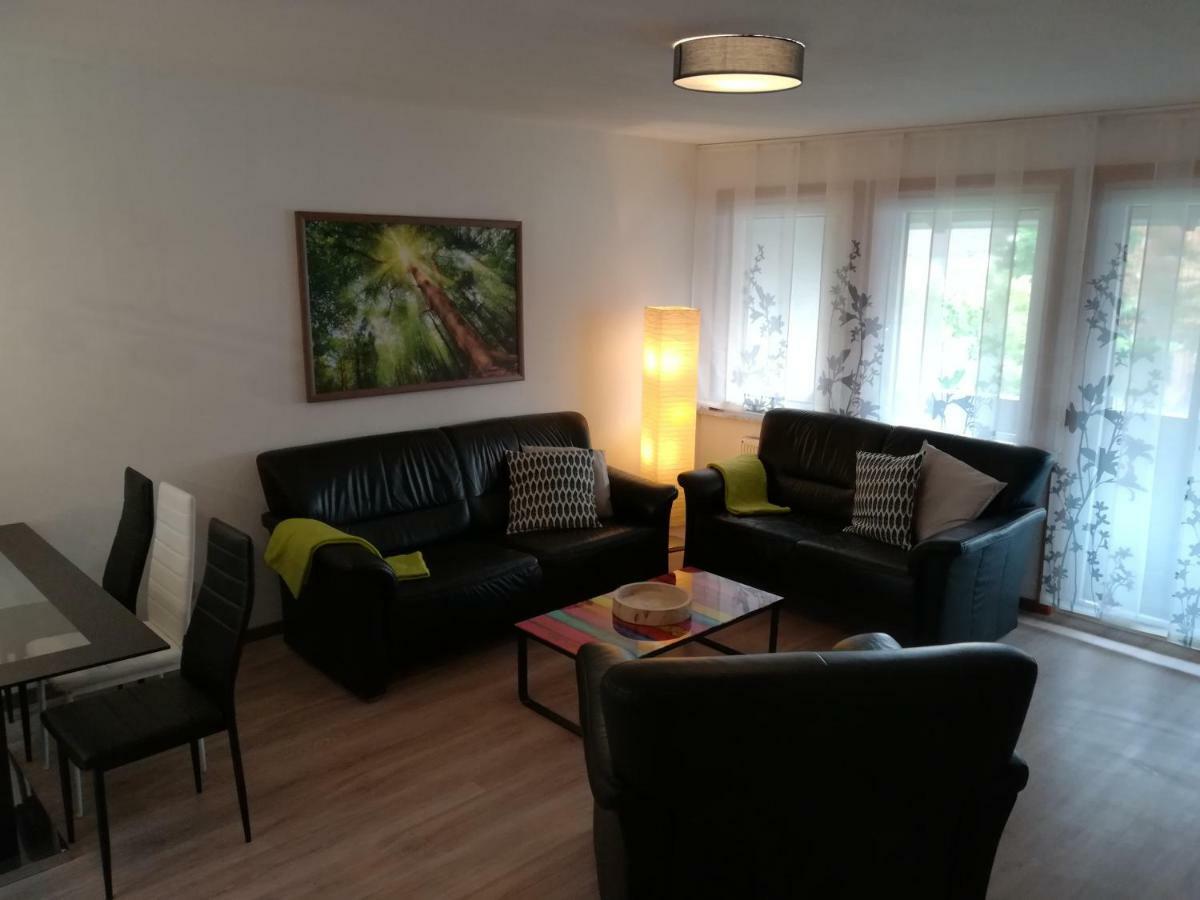 Am Reinhardswald - Eichenlaub - Mit Sauna Appartement